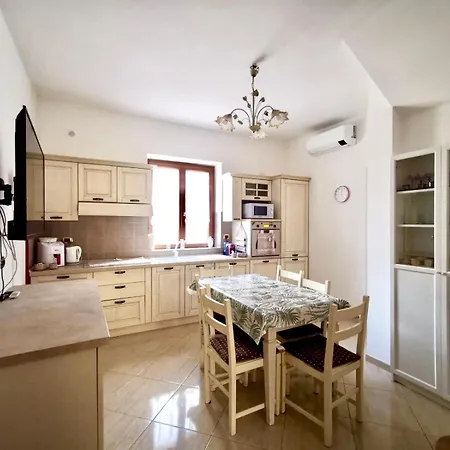 The Granny'S A Cozy House Apartment Fiumicino Exterior photo
